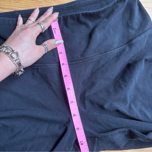 Old Navy mid rise bootcut yoga pants - Picture 5 of 6